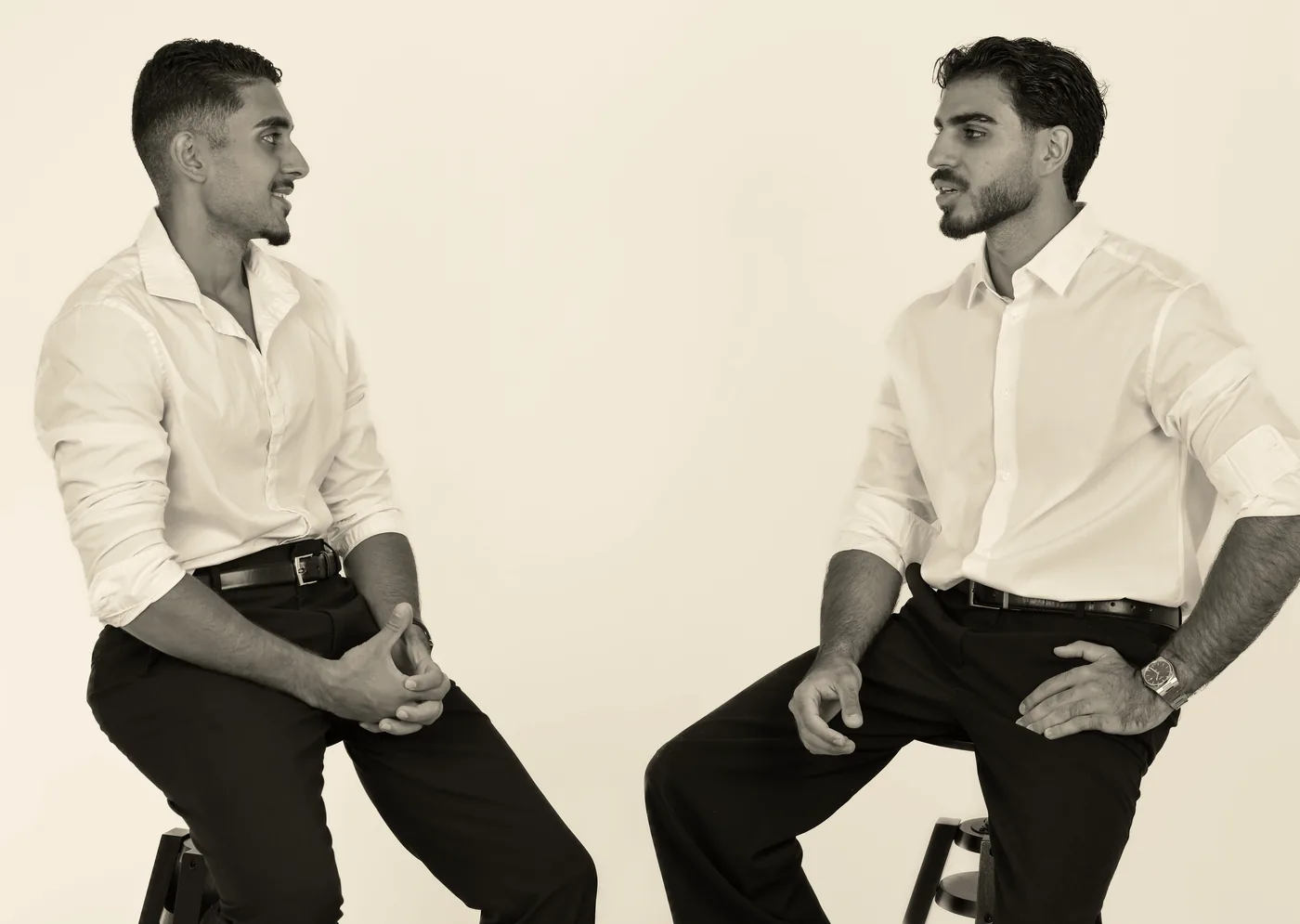Ahmed et Hassan en discussion